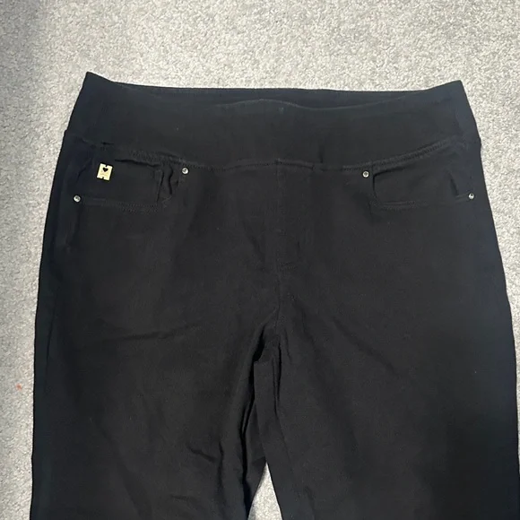 Belle by Kim Gravel Black Ankle Jeans - Picture 4 of 6